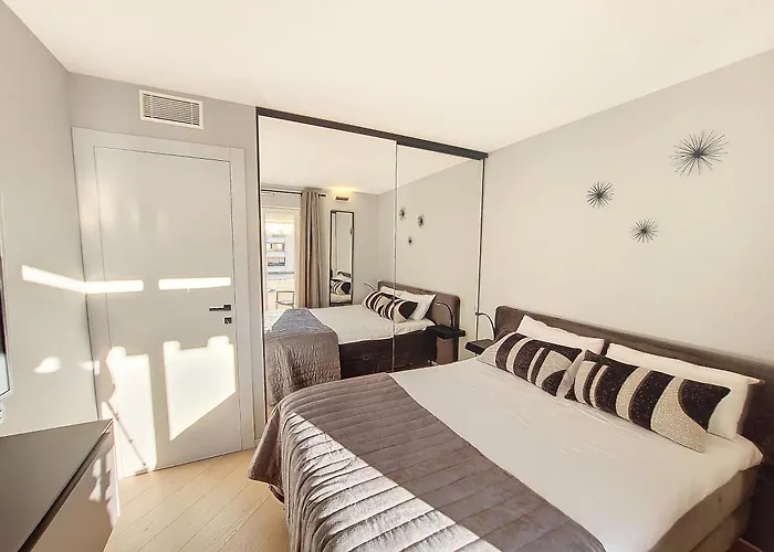 Nestor&jeeves -perle Doree - Terrace - Design Niza