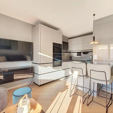 Nestor&jeeves -perle Doree - Terrace - Design